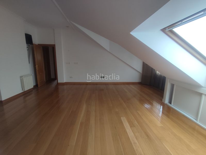 Foto 362acca1-b364-4050-8c4f-cd997bc34225. Rent flat with heating in Ensanche Coruña (A)