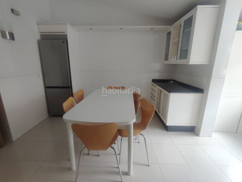 Foto 80acf346-201a-470e-9655-0da4a4a0edd2. Rent flat with heating in Ensanche Coruña (A)