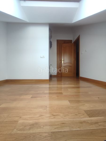Foto ca89e4fb-063f-4a58-a7f4-3b40b435b2e1. Rent flat with heating in Ensanche Coruña (A)