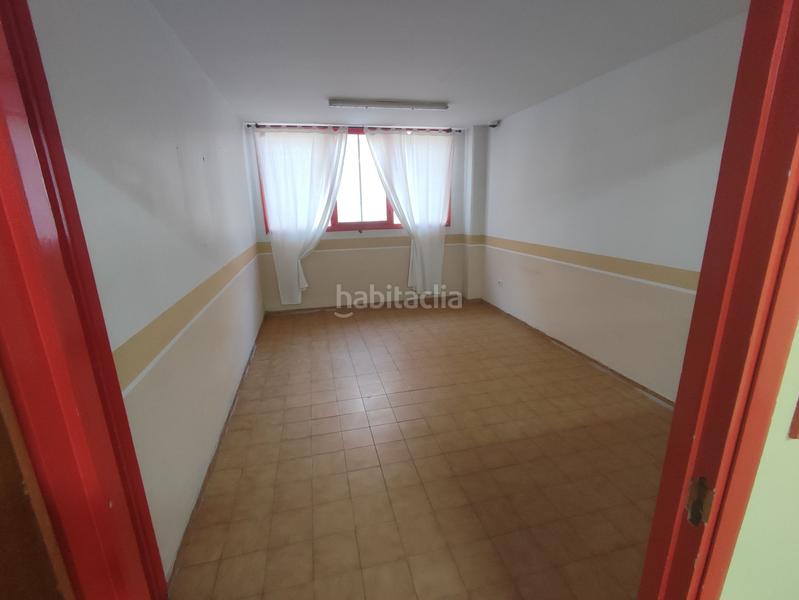 Foto 0130831e-9ff6-4bc5-a432-d1f2e51e5385. Local comercial en Cambre