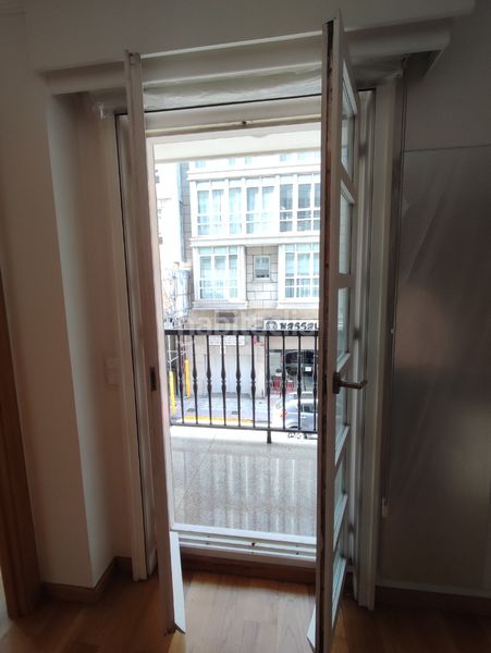 Foto c0a3dff3-f87a-4513-9eb1-277f044e8792. Rent flat with heating in San Pablo - Juan Flórez Coruña (A)