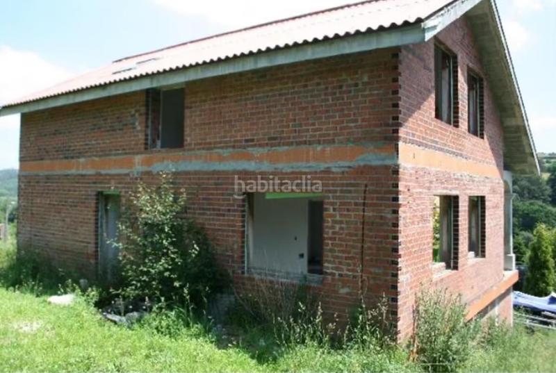 Foto 21d73746-fb29-4cc4-bdee-b6b8ca3338bf. Casa con parcheggio in Abegondo