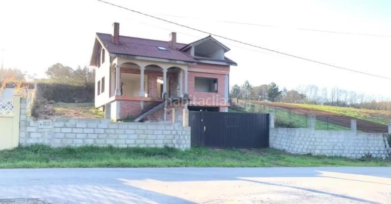 Foto 7ca88762-649f-4e66-af78-6c0c94f84591. Casa con parcheggio in Abegondo