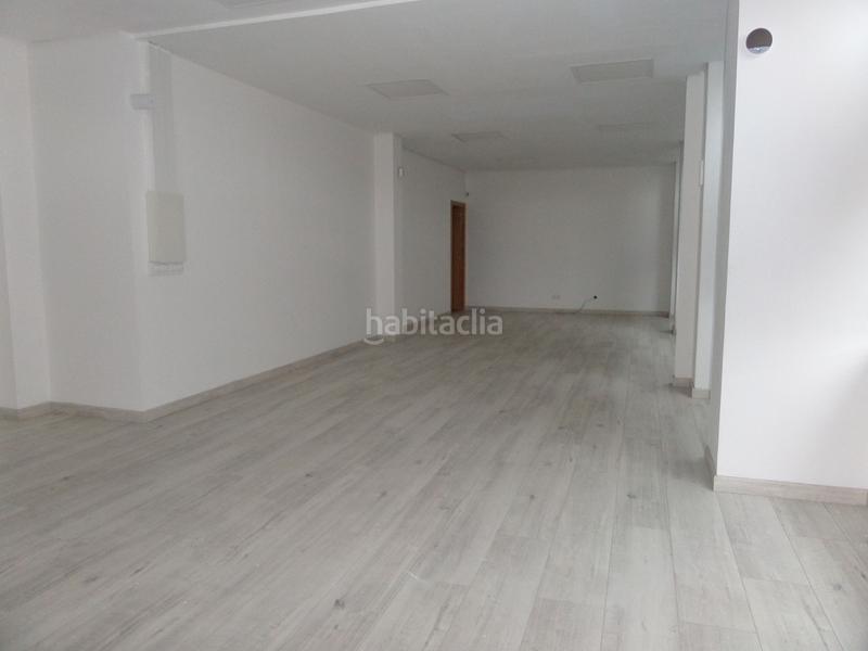 Foto 2be49313-c29c-4f62-938b-c528f2369cb2. Local comercial en avenida ejército 10 en Cuatro Caminos - Plaza de la Cubela Coruña (A)