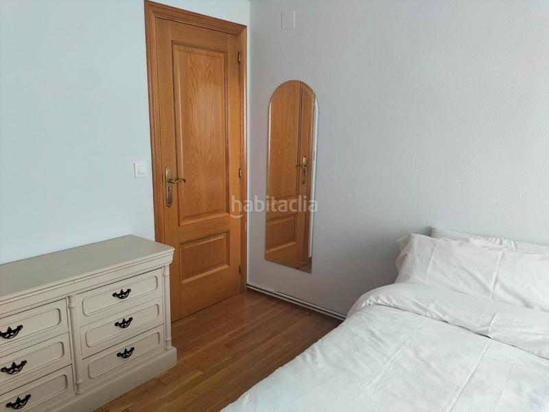 Foto 8b3aa801-ada5-4c70-9e86-4f56f4f8ed42. Location maison jumelée avec chauffage dans Someso - Matogrande Coruña (A)