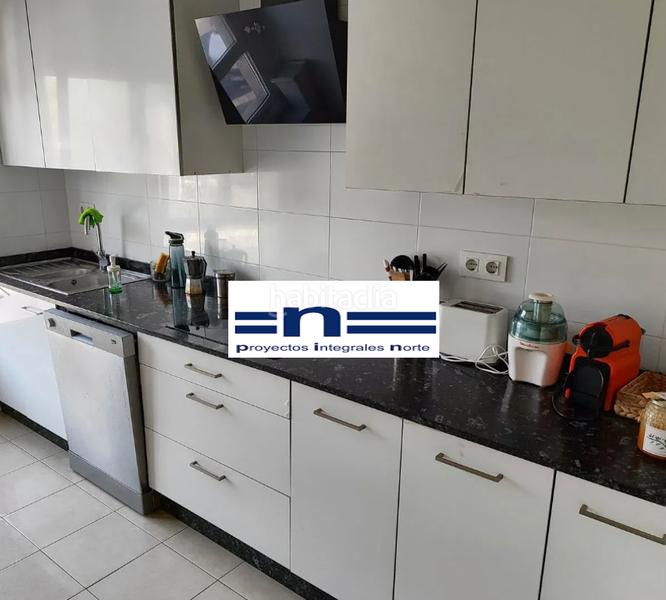 Foto 0d934004-0794-47b2-8d70-08cdc3daf52f. Appartamento con riscaldamento parcheggio in Pastoriza Arteixo