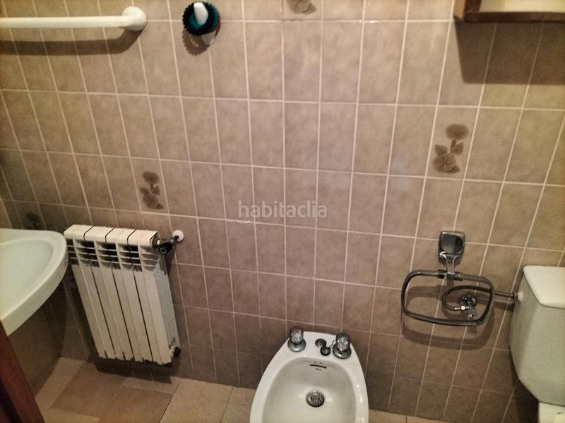 Foto 0fb6d718-d750-4892-ae41-066311487f82. Maison avec cheminée chauffage parking dans Abegondo