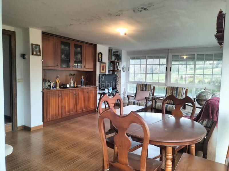 Foto 46dc431c-3c49-42b7-acb9-d4f49da3c42d. Maison avec cheminée chauffage parking dans Abegondo