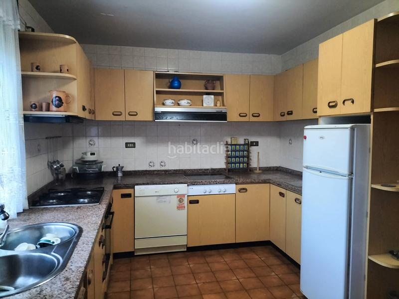 Foto 8ad7d961-85bc-4f8b-9450-6132c943684c. Maison avec cheminée chauffage parking dans Abegondo