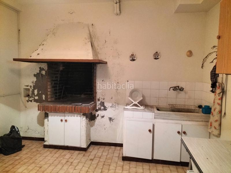 Foto d5d6afcf-4723-46a3-b653-0df693ce4549. Maison avec cheminée chauffage parking dans Abegondo