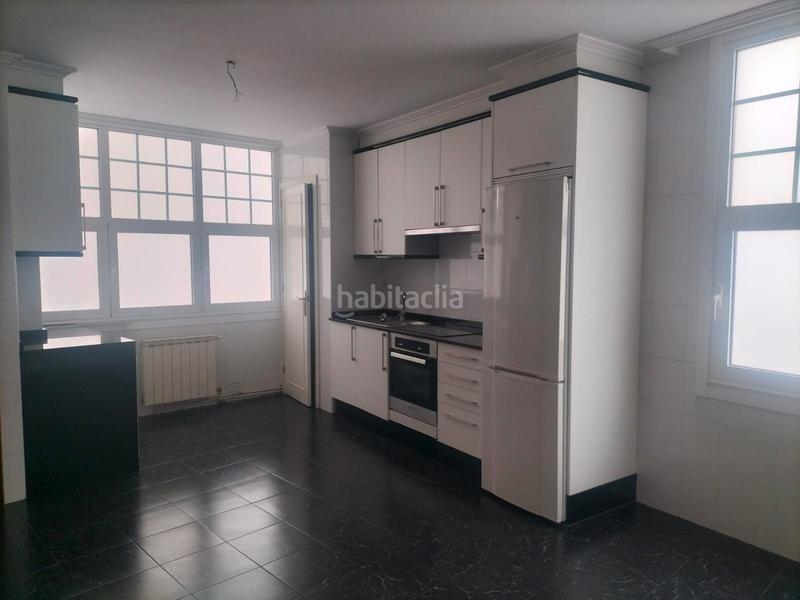 Foto 19000a57-792c-4034-a097-122029b8ca4e. Location appartement avec chauffage dans Ensanche Coruña (A)