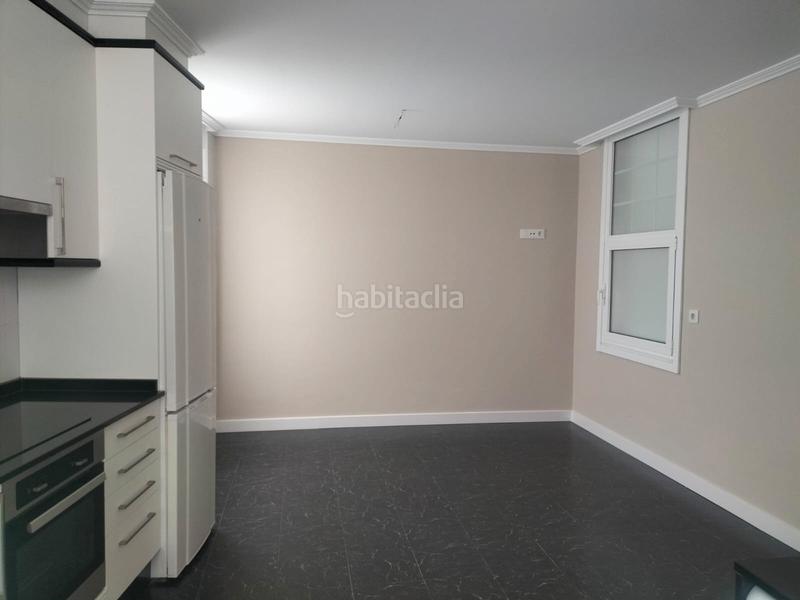 Foto 3e9ab8f7-6efe-43b2-a0a3-92c6edabee96. Location appartement avec chauffage dans Ensanche Coruña (A)