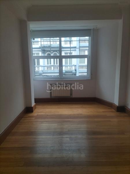 Foto 0f18650d-d880-4f15-91d0-4c414d0ccfff. Alquiler piso en Ensanche Coruña (A)
