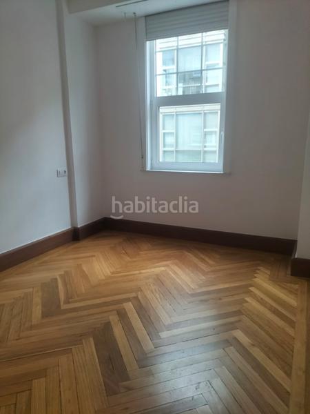 Foto b7719274-53c9-4320-92b6-b5303f9a0ff7. Alquiler piso en Ensanche Coruña (A)