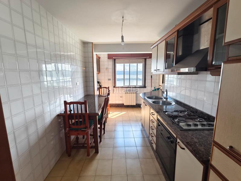 Foto b04c6ff8-0f29-4a7a-a70d-f40c23fdb5fb. Flat with heating parking in Los Castros - Castrillón Coruña (A)