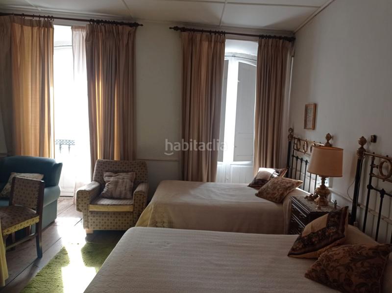 Foto 35f6474f-52f9-4930-9e91-ce30fc046bfc. Casa aparellada a Fonsagrada (A)