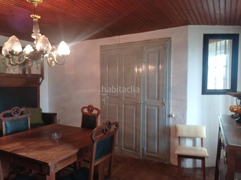 Foto b3161271-38c9-4b9c-91f3-2592bcbb1fff. Casa aparellada a Fonsagrada (A)