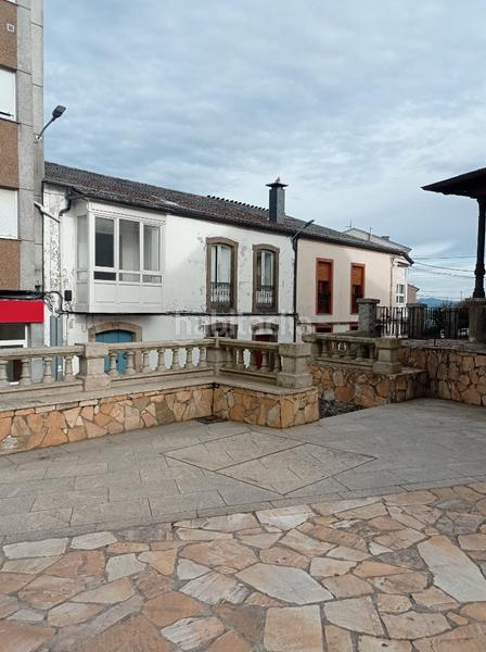 Foto f987078a-c450-4eb5-bbe8-ec0e46f0d7b9. Casa aparellada a Fonsagrada (A)