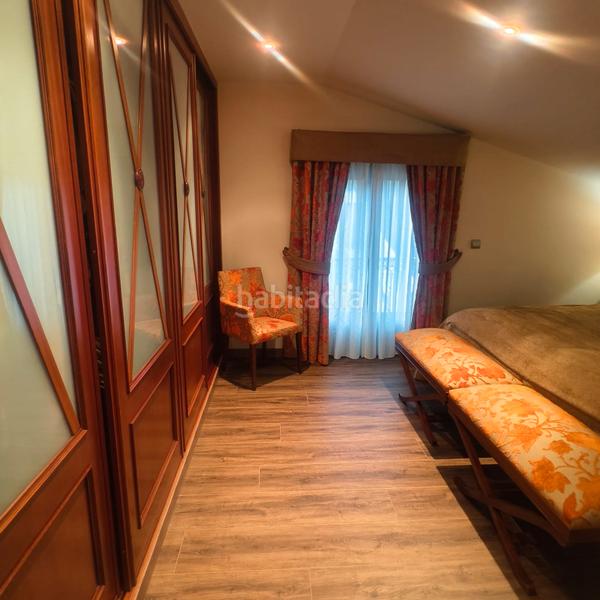 Foto 2a29f316-87c6-4843-8e82-f87ffeedd580. Chalet en Pastoriza Arteixo