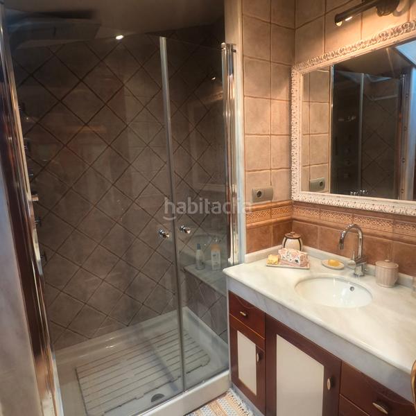 Foto b15d3b42-12c2-4557-8d3e-dd3bf6052569. Chalet en Pastoriza Arteixo