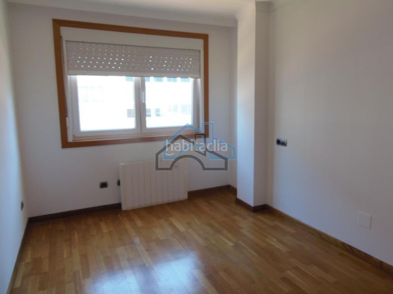 Foto 2fb8e8e9-7aa8-4395-bfd5-c8c7a2a162ae. Rent flat with heating parking in Cambre