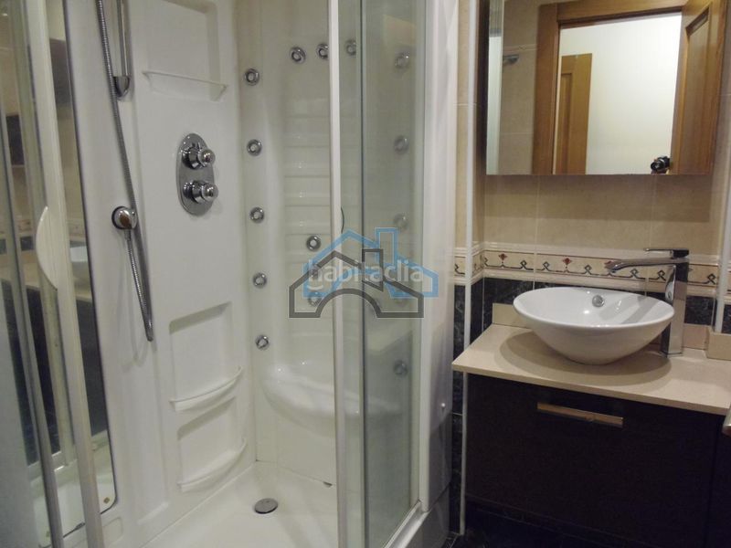 Foto 343b84bb-4847-4f44-8e59-f2fa34fda23a. Rent flat with heating parking in Cambre