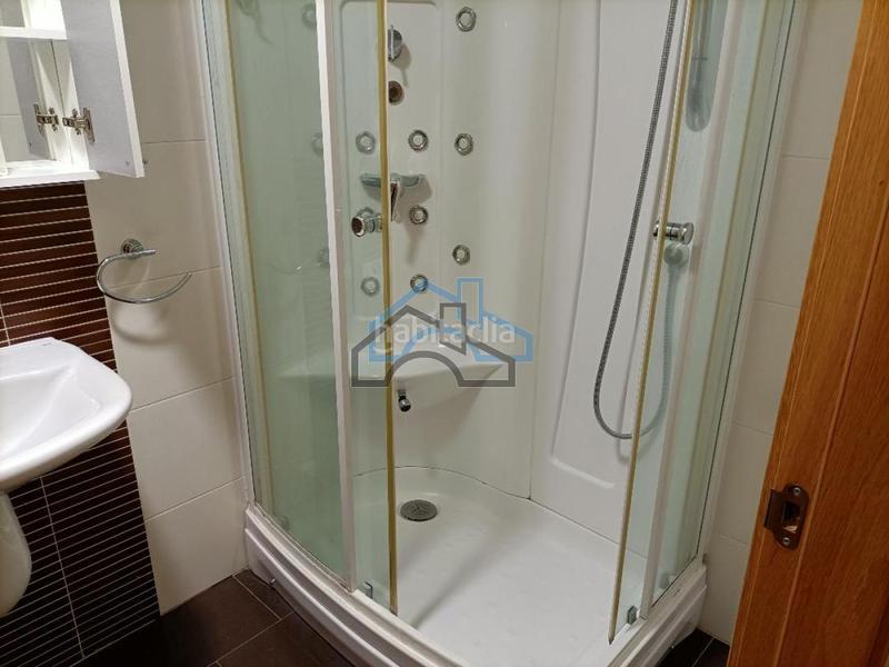 Foto 25b5d22c-7372-4911-8877-fe1cb9d3da98. Location appartement avec chauffage parking dans Cambre