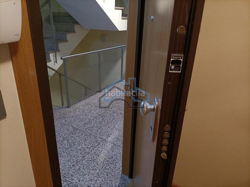 Foto 58b2f259-c8d8-440a-bf6f-1e5d20177e46. Location appartement avec chauffage parking dans Cambre
