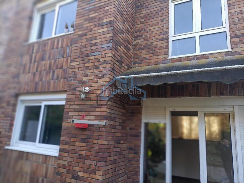 Foto 32f7729f-0d0b-46bb-b076-b83449373570. Semi detached house with heating parking pool in Liáns Oleiros