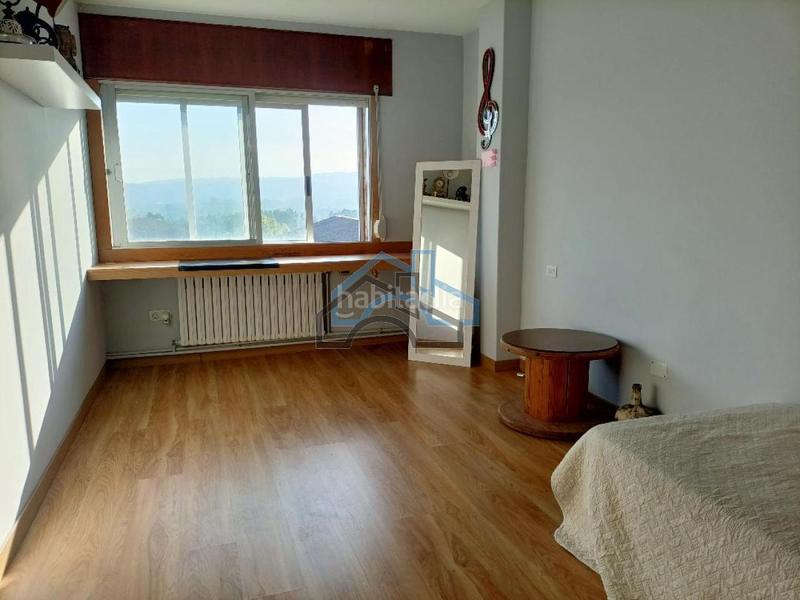 Foto b1761f50-8e9c-4da9-bc6a-2e91db5c68a9. Piso en Cambre