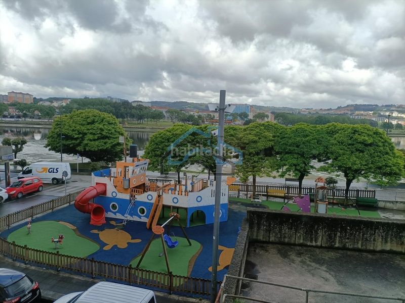 Foto ef3d8900-4404-46d2-a556-e132c087309c. Lloguer local comercial a Cambre