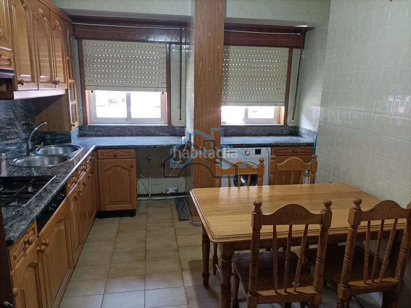 Foto 1bc8f8ca-3877-4e8f-9dd6-e6c12018f2e4. Pis amb calefacció aparcament a Cambre