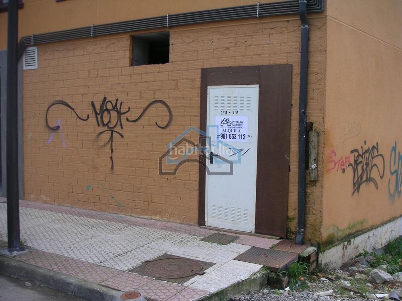 Foto 233a2f4e-fb07-4634-b851-e83bbc53aa9a. Rent business premise in Cambre