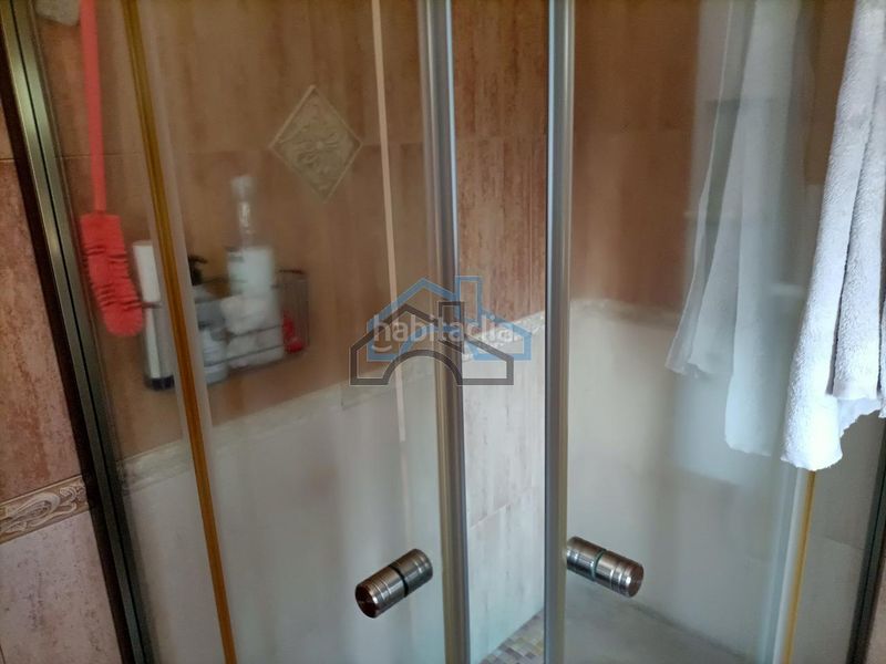 Foto 204706a6-f0b6-4458-b905-8bc836c035e0. Xalet amb calefacció aparcament piscina a Cambre
