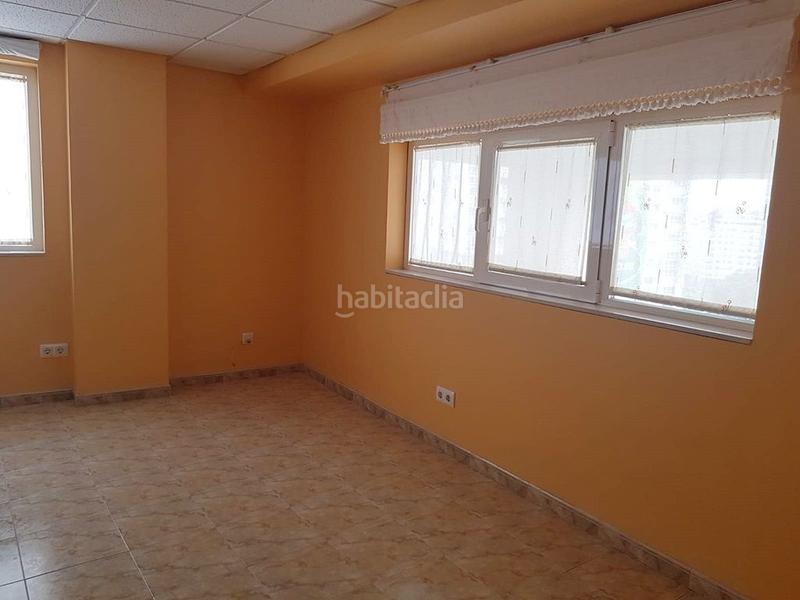 Foto 49efa308-667b-4ce1-9ff2-1f9a2323d7e5. Local comercial en rúa emilio gonzález lópez 36 en Coruña (A)