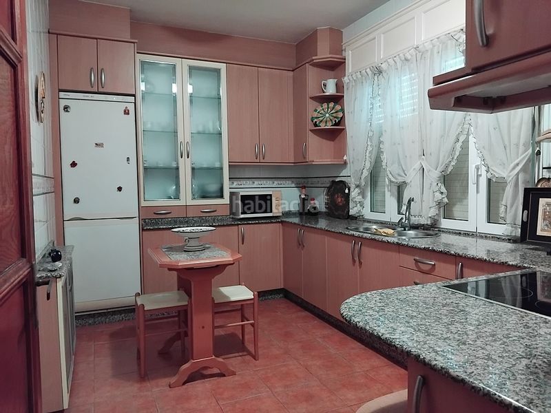 Foto 8cb7a4e1-0edb-47d6-a83b-c8cd2028c868. Casa amb xemeneia calefacció aparcament a Estrada (A)