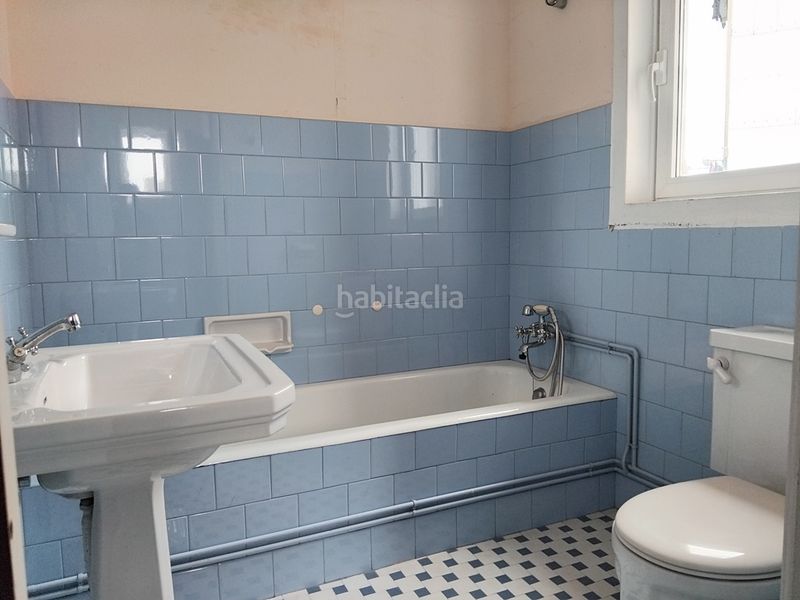 Foto ebdc4952-cda6-40d8-b3a1-b17db60df845. Casa amb xemeneia calefacció aparcament a Estrada (A)