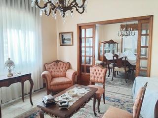 Maison  Avenida benito vigo. Casa en el centro de a estrada