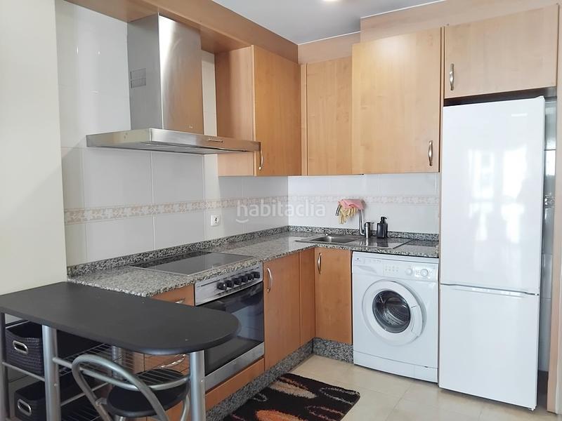 Foto 037937b7-3486-4853-a75c-a5381cfcedb4. Alquiler apartamento en rúa betanzos 14 piso alquiler en Sada