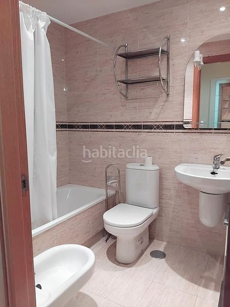 Foto 491ba30c-8cc5-4729-b368-448bc36b4c3a. Alquiler apartamento en rúa betanzos 14 piso alquiler en Sada