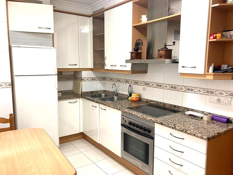Foto 4daacb79-008c-44f9-9479-a362aec98152. Appartement avec chauffage parking dans Los Rosales Coruña (A)