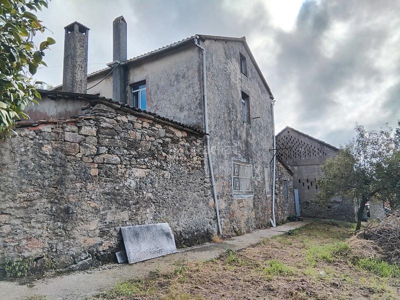 Foto 74d4282b-5a21-4267-a3ad-5c40da899990. Maison jumelée dans lugar pedreira 3 dans Paderne