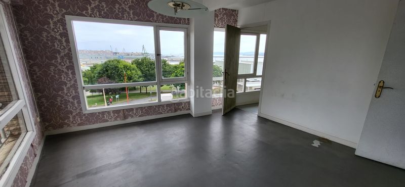 Foto a636d51c-9792-4115-94ef-9cfe43ef3784. Rent business premise in Los Castros - Castrillón Coruña (A)