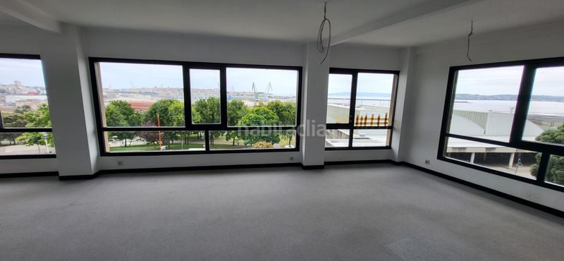 Foto ec9dc87a-be36-454b-a876-199721067fce. Rent business premise in Los Castros - Castrillón Coruña (A)
