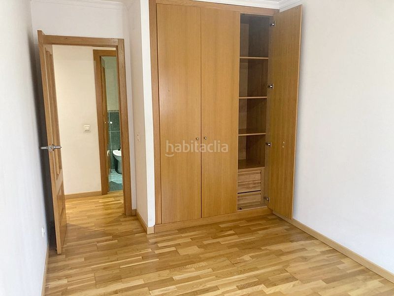 Foto 936e207b-83ba-4dfe-8c7b-65dd122361ce. Pis amb calefacció aparcament a Los Castros - Castrillón Coruña (A)