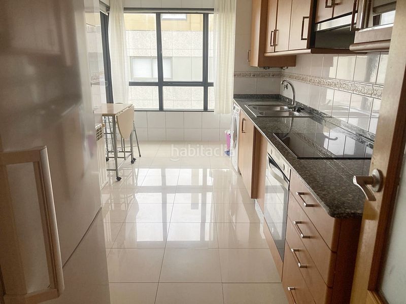 Foto d63876ce-625c-44fd-9c87-cb4b324b2d1a. Pis amb calefacció aparcament a Los Castros - Castrillón Coruña (A)