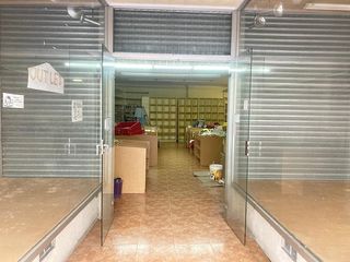 Local Comercial en Rúa francisco añón 22. Local en venta en zona plaza de comercio