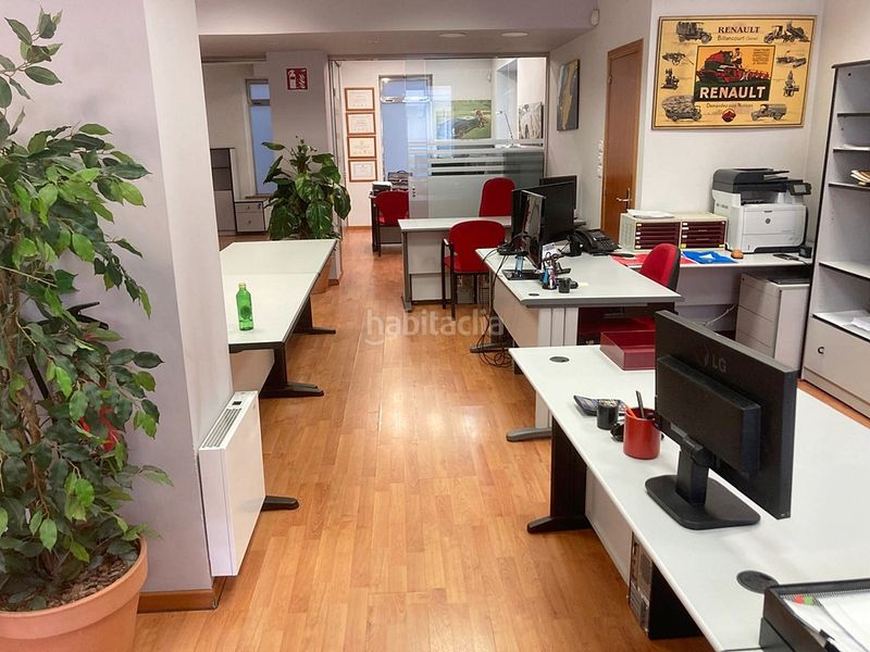 Foto 205db261-7f46-4526-8702-6fd5db205a63. Rent business premise in rúa sinfónica de galicia 5 in Coruña (A)