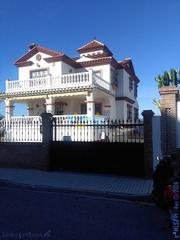 Chalet à Viña Málaga. Fantástica villa en torre del mar