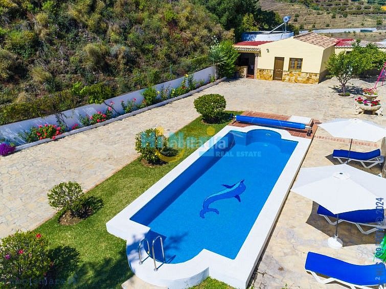 Foto 84e5eb3d-8762-47cd-a0ce-c7b01060d7ab. Xalet amb calefacció aparcament piscina a El Peñoncillo Torrox